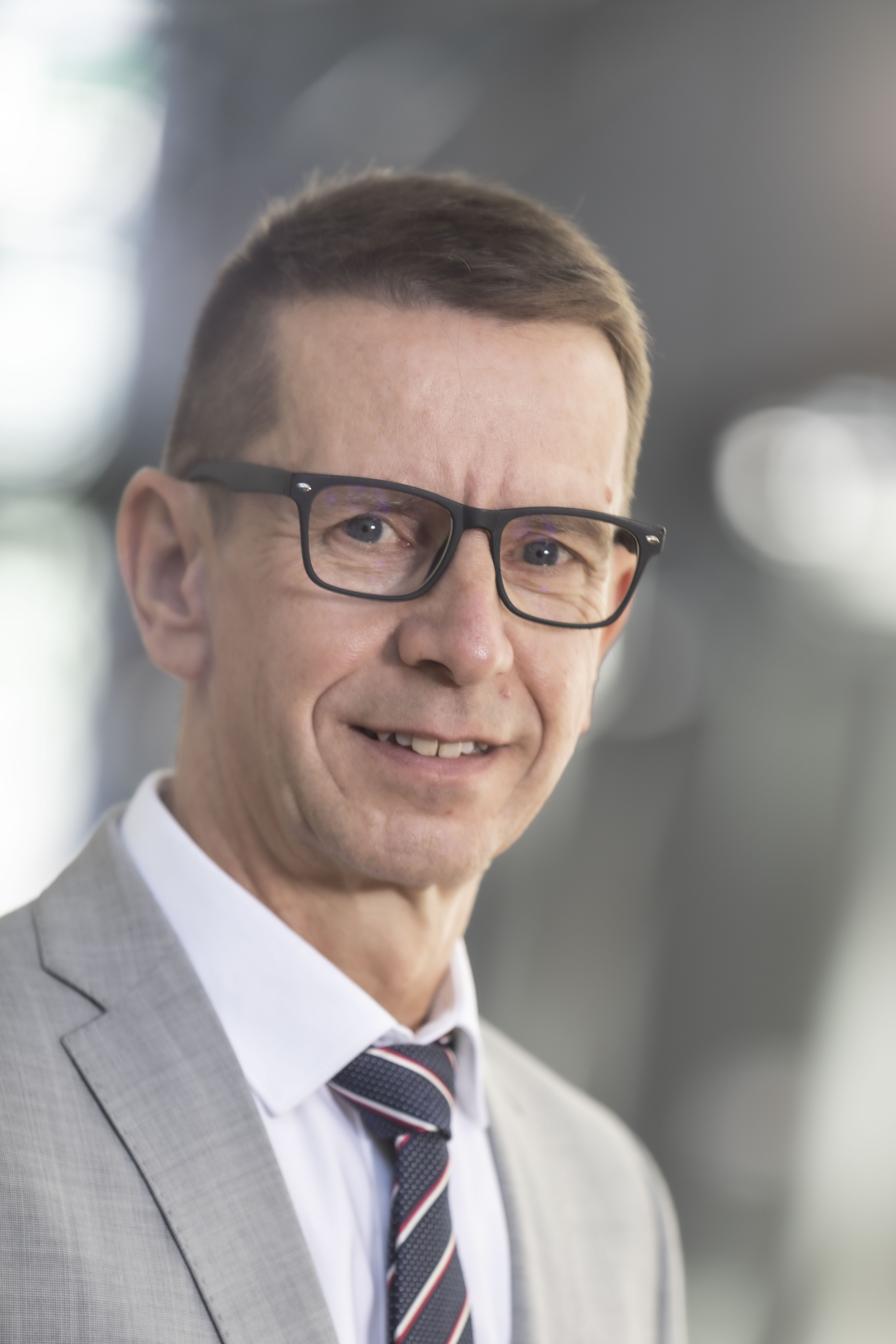 Dr. Ulrich Maurer, Präsident der LUBW Landesanstalt für Umwelt Baden-Württemberg Dr. Ulrich Maurer, Präsident der LUBW Landesanstalt für Umwelt Baden-Württemberg